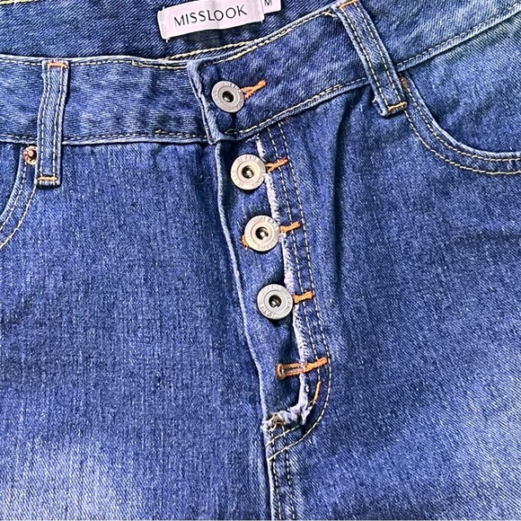 Misslook Medium High Waisted Button Fly Denim Shorts - Women’s Casual Blue Jeans - Picture 5 of 7